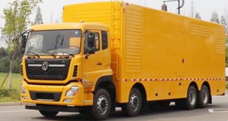 東風(fēng)天龍前四后八電源車(chē)1000KW